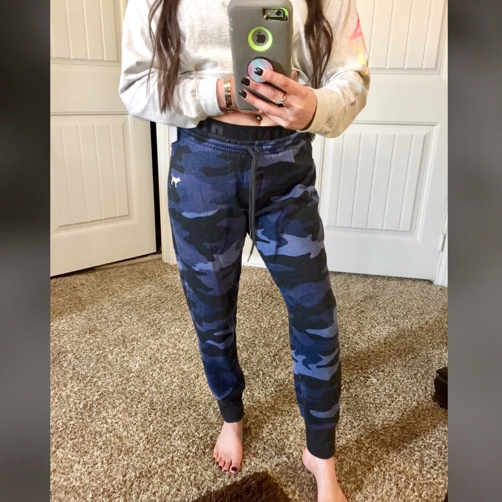 Victoria’s Secret blue camo logo waist joggers S
